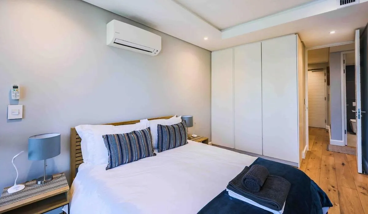 Vibrant Greenpoint Near Waterfront, Shops &Dining Città del Capo 0*,  Sudafrica